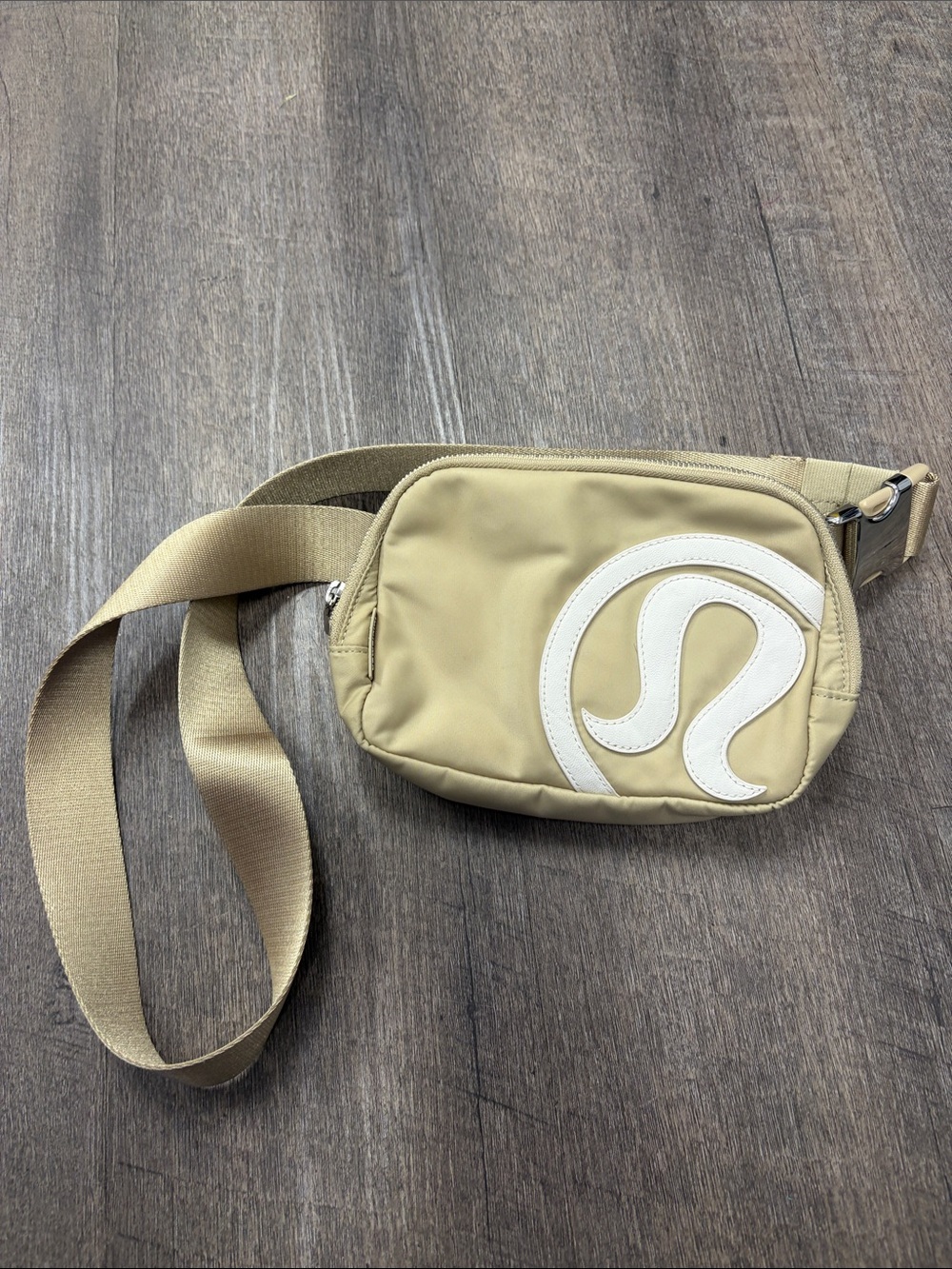 lululemon athletica Beige Crossbody Belt Bag with White Logo
